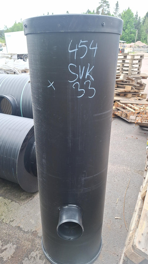 Sadevesikaivo, sisähalk. Ø560 mm, korkeus 1860 mm