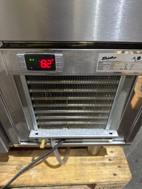 Bistro kylmävetolaatikosto allaspöydällä 120x70x90cm