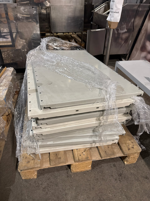 Varastohylly 2,6 m x 1m x 0,6m yht. 2tolppaa, 12 hyllyä