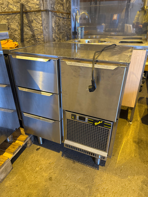 Bistro kylmävetolaatikosto L800