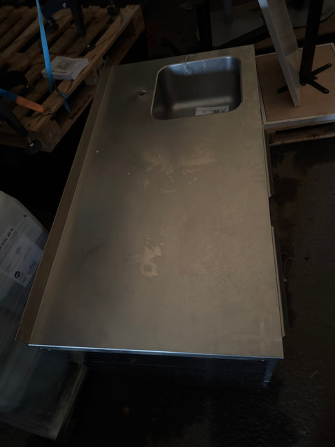 Bistro kylmävetolaatikosto L800 altaalla