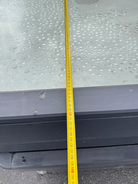 Maahan pultattava mainosteline ulkokäyttöön 1300x2300mm