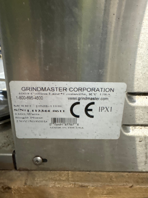 Grind rew kahvinkeitin (vesi/valovirta)