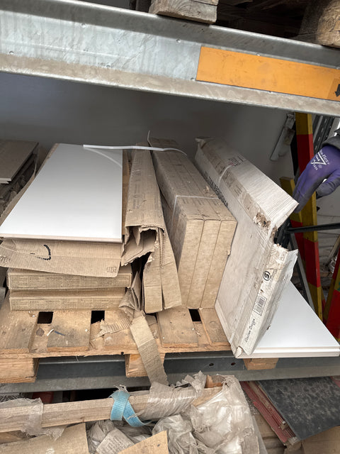 Vaalea laatta 900x300x10mm, 32kpl (8m2 erä)