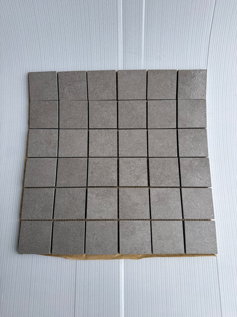 Harmaa mosaiikki 300x300x8mm, 17,8m2 erä