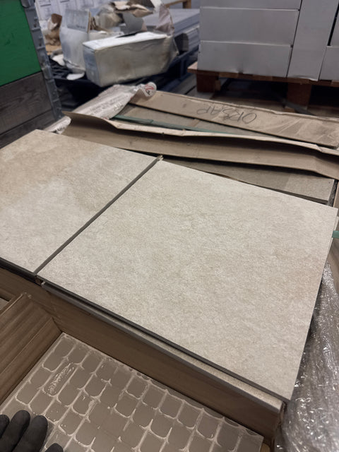 Vaalea laatta sileä 300x300x8mm, 7m2 erä