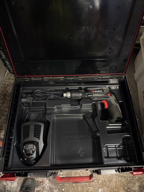 Wurth ruuviväännin