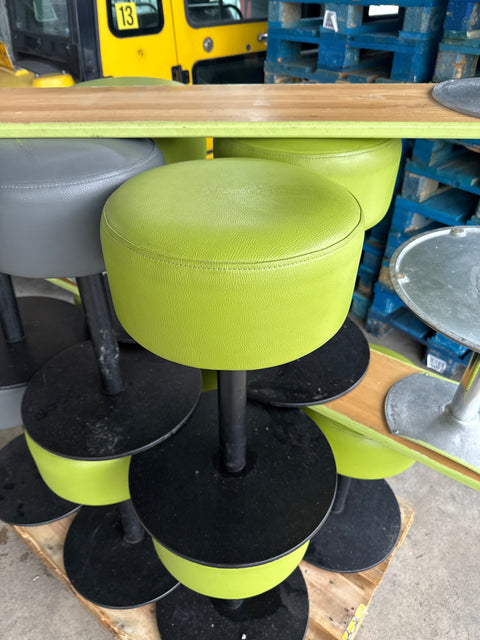 Pedrali nahkajakkara d35x55cm, hyväkuntoisia! Vihreitä 11kpl, harmaita 4kpl