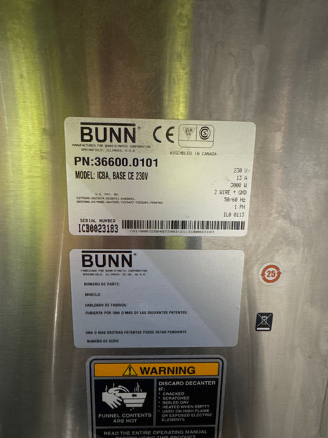 Bunn kahvinkeitin (suodatin yksikkö kannun päältä puuttuu)