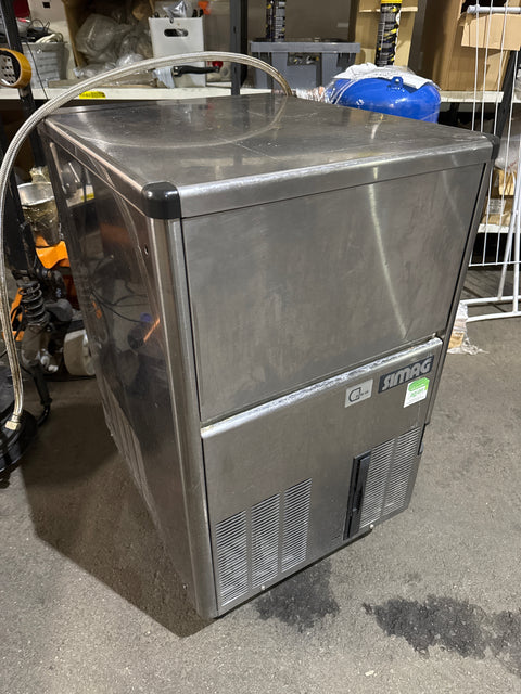 Simag SDN-45 Jääpalakone 50x60x90cm