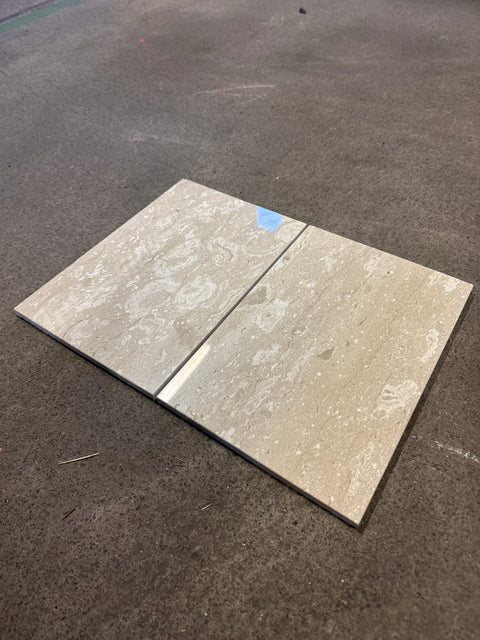 Vaalea marmorilaatta kiiltävä 300x200x8mm, 0,9m2 erä