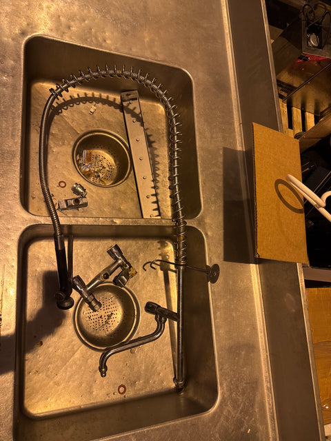 Rst allaspöytä 220x75x90cm hanalla