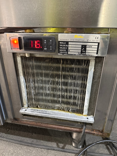 Lämpöasema kylmävetolaatikostolla 80x190x80cm