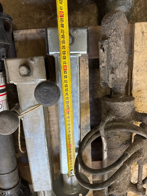 Peräkärryn tukijalat