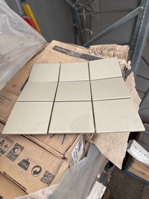Laatta 300x300x8mm, 10ltk (9m2 erä)