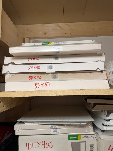 Erä tarkastusluukkuja