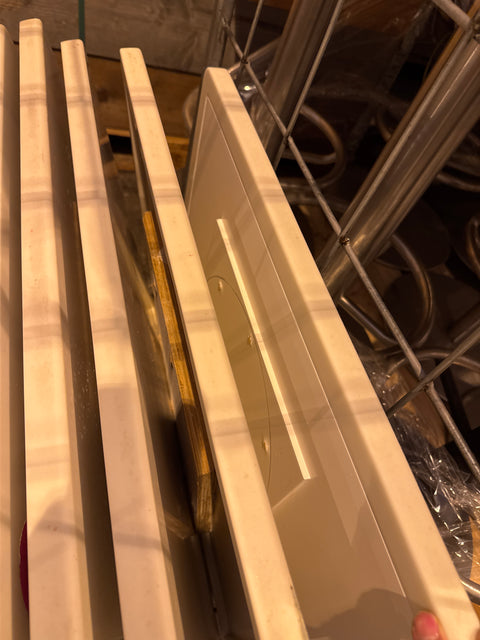 Valkoisia pöytälevyjä erä 120x70cm 4kpl ja 50x60cm 11kpl erä