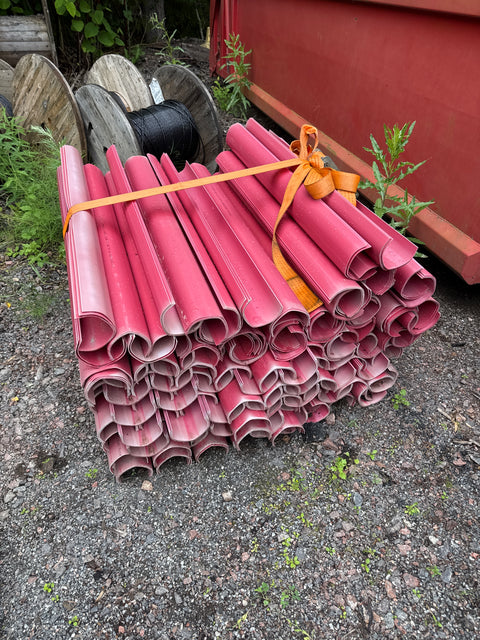Kaapelisuojamuovi erä