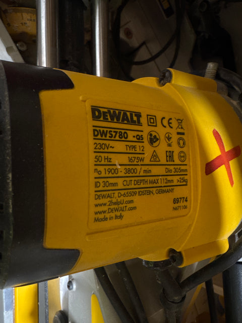 Dewalt DWS780 Jiirisaha