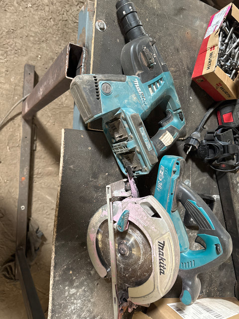 Makita iskuporakone ja käsisirkeli